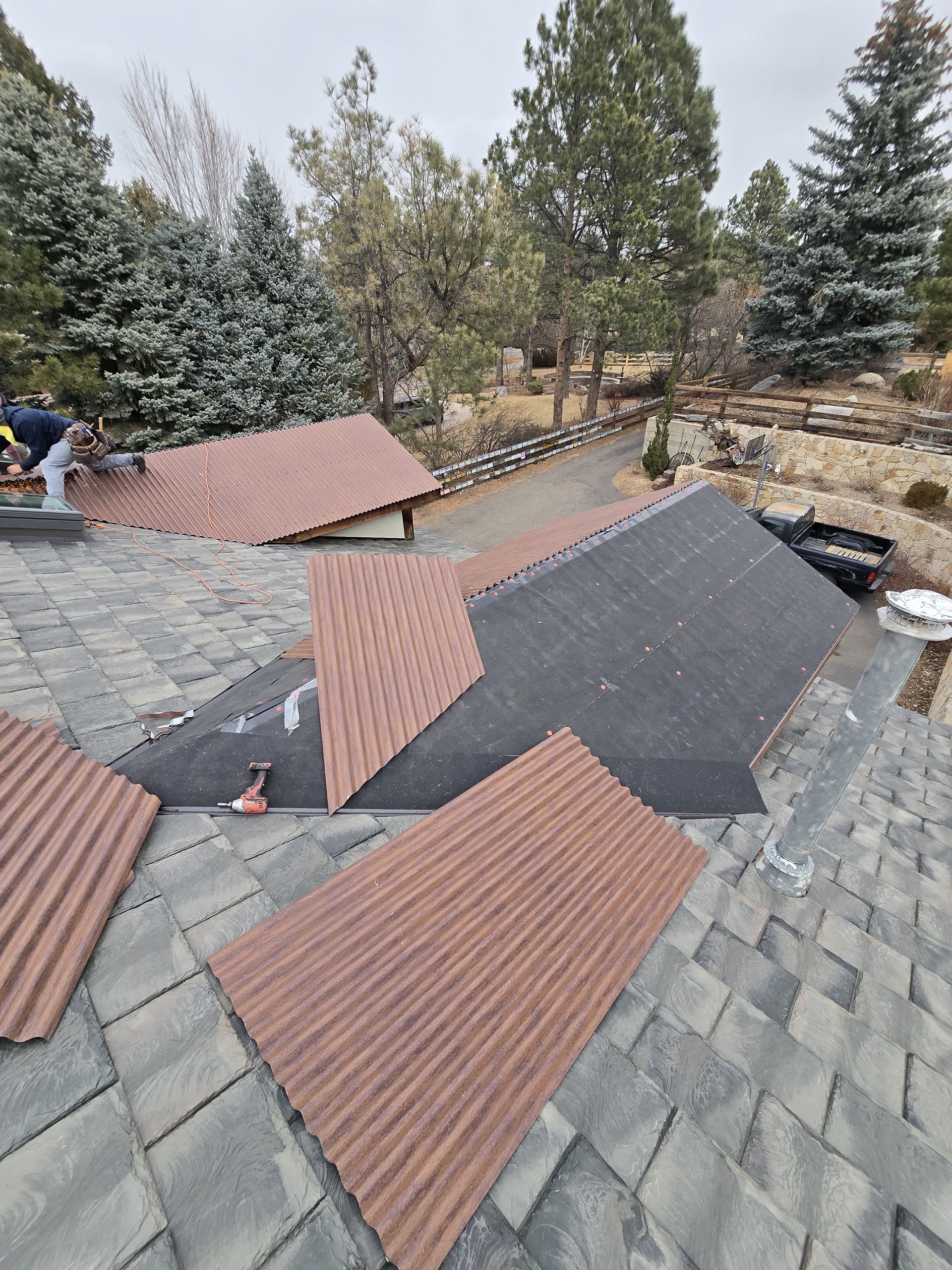 Saddle Rock and Beacon Point Aurora CO Class 4 shingles